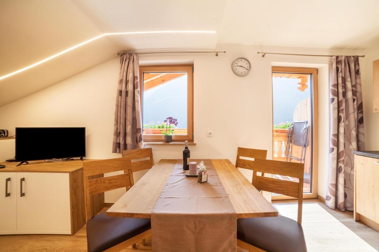 Innergasserhof Ferienwohnung Enzian San Martino In Passiria  Exterior photo