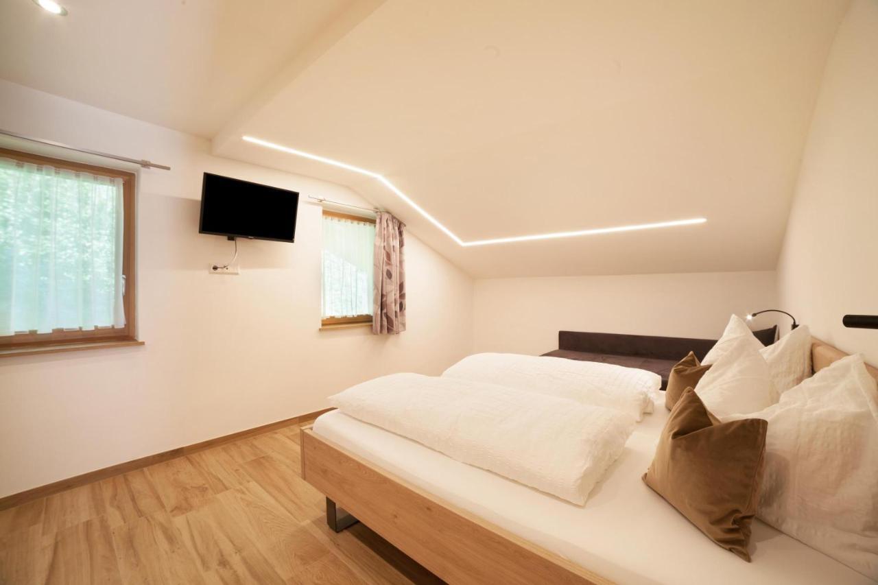 Innergasserhof Ferienwohnung Enzian San Martino In Passiria  Exterior photo